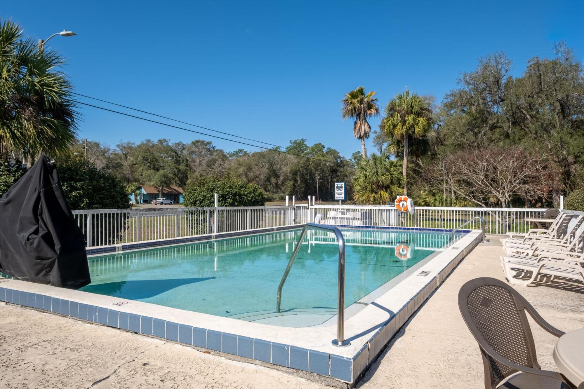 Hotel Suwannee Gables Old Town Exteriér fotografie